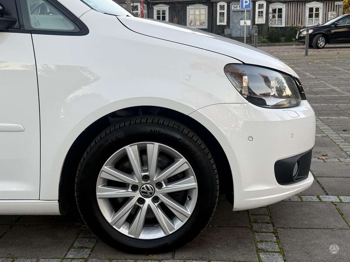 Volkswagen Touran 2014 — photo 10