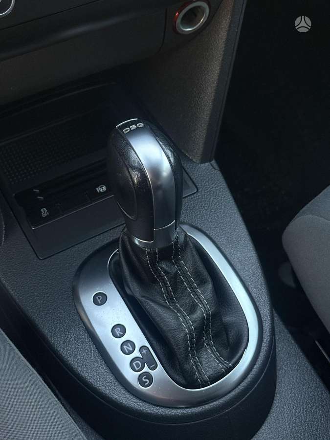 Volkswagen Touran 2014 — photo 22