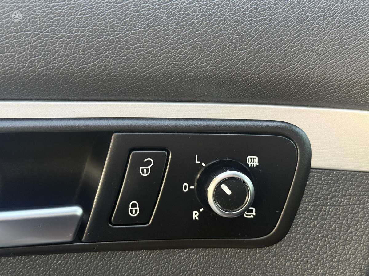 Volkswagen Touran 2014 — photo 29