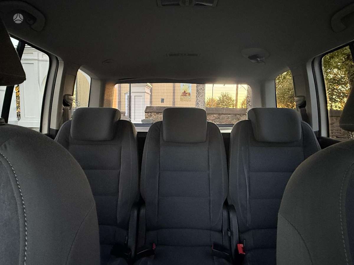 Volkswagen Touran 2014 — photo 32