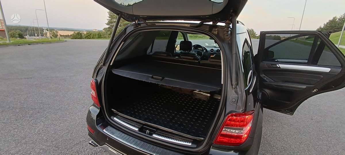 Mercedes-Benz ML350 2010 — фото 19