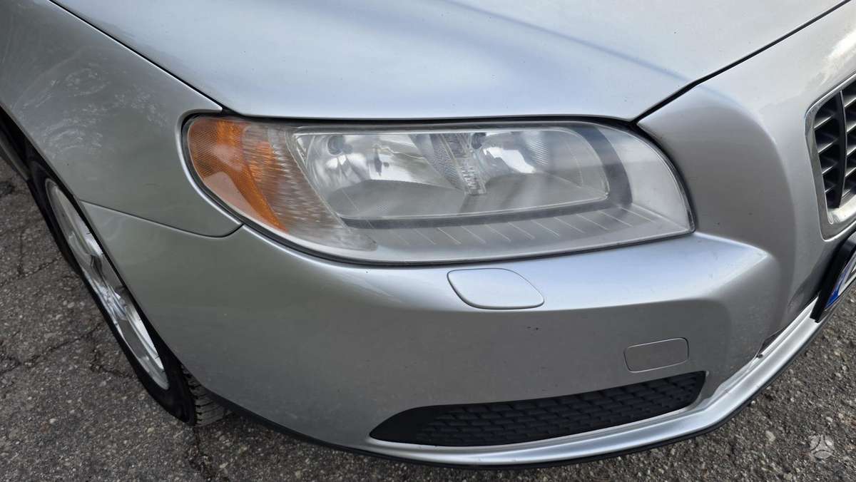 Volvo V70 2008 — photo 11