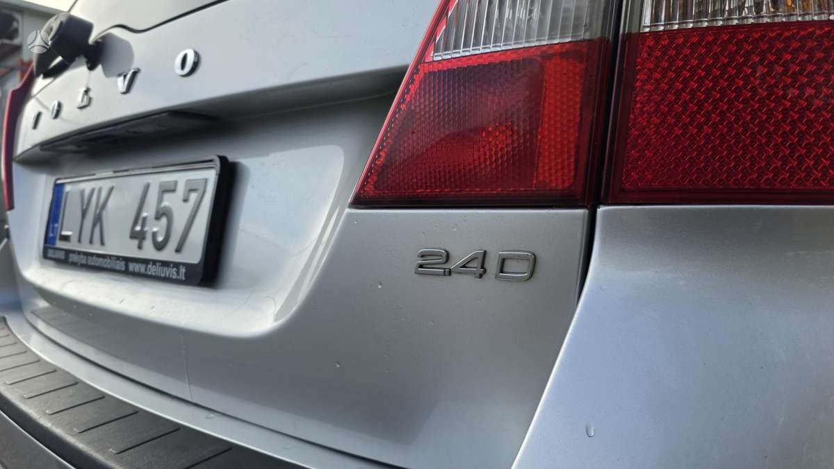 Volvo V70 2008 — photo 16