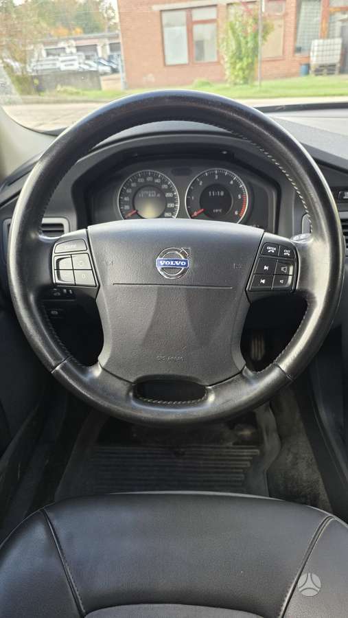 Volvo V70 2008 — photo 20