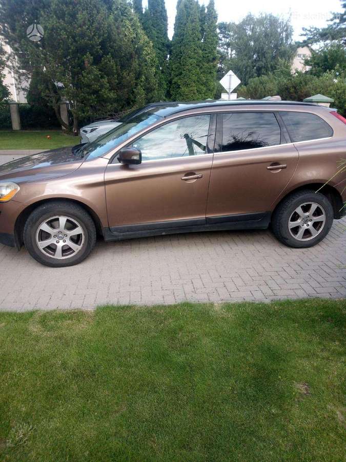 Volvo XC60 2009 — photo 8
