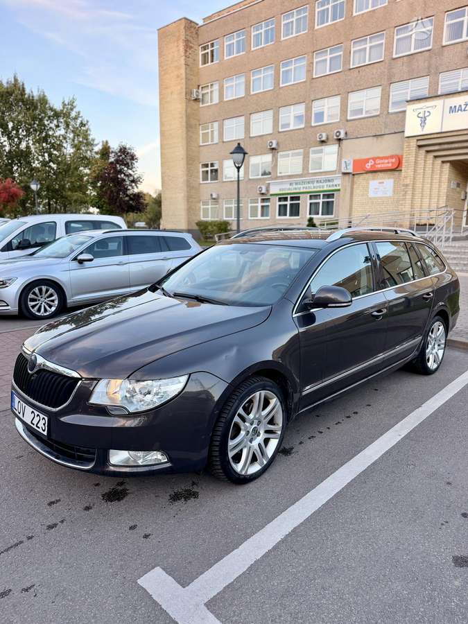 Skoda Superb 2010 — авто для ЗСУ з Європи
