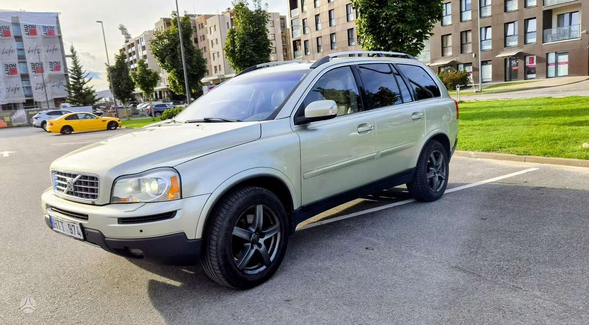 Volvo XC90 2007 — interior