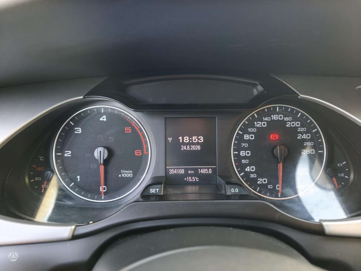 Audi A4 2011 — photo 7