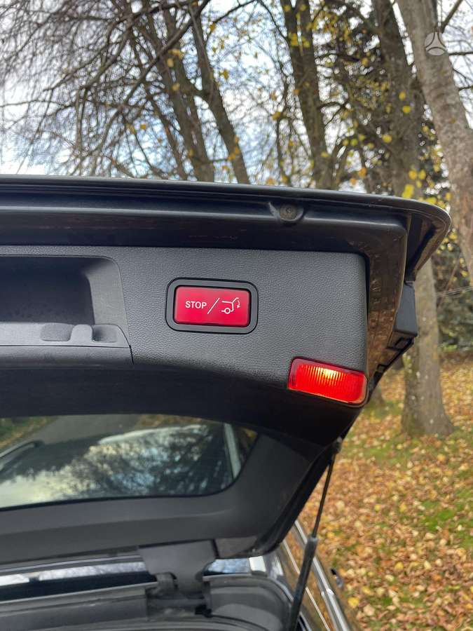 Mercedes-Benz E220 2011 — photo 19