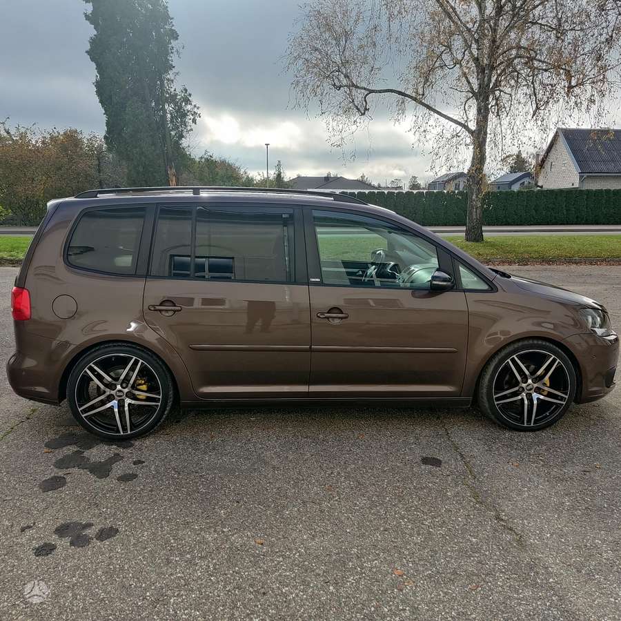 Volkswagen Touran 2012 — photo 5