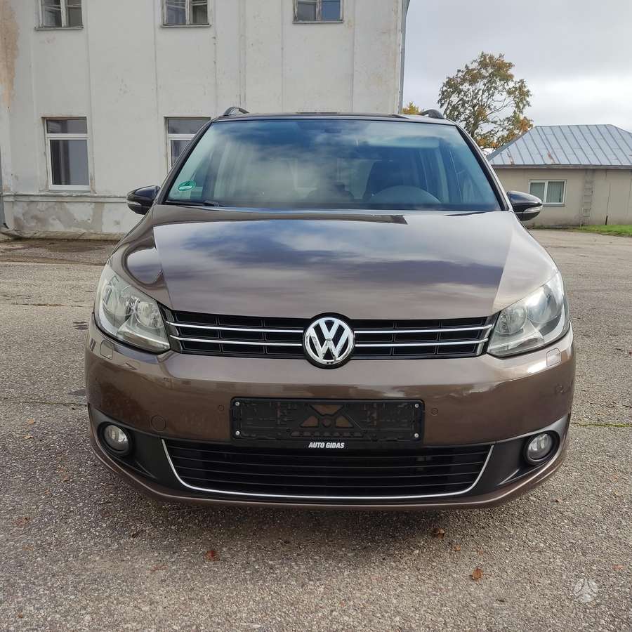 Volkswagen Touran 2012 — photo 6