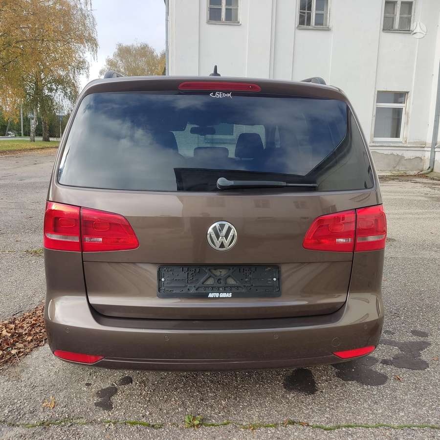 Volkswagen Touran 2012 — photo 9