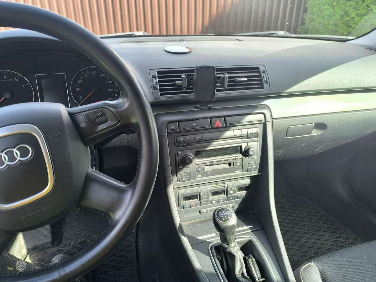 Audi A4 2005 — engine 2000 cm³, 131 HP (96kW)
