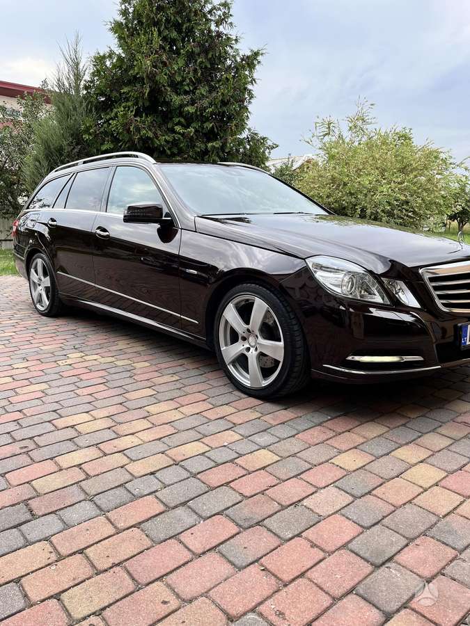 Mercedes-Benz E350 2010 — vehicle for AFU Ukraine