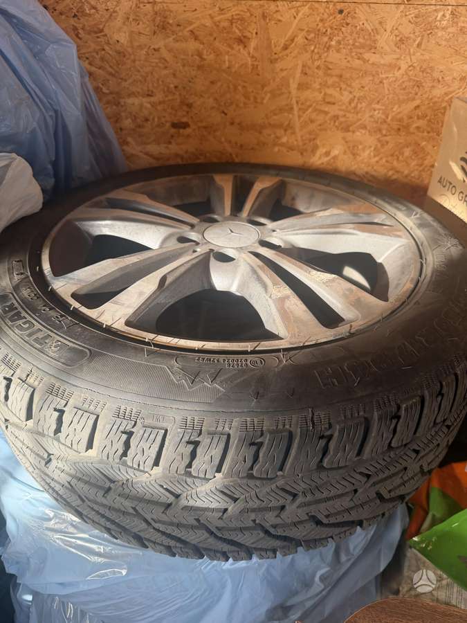 Mercedes-Benz E350 2010 — photo 10