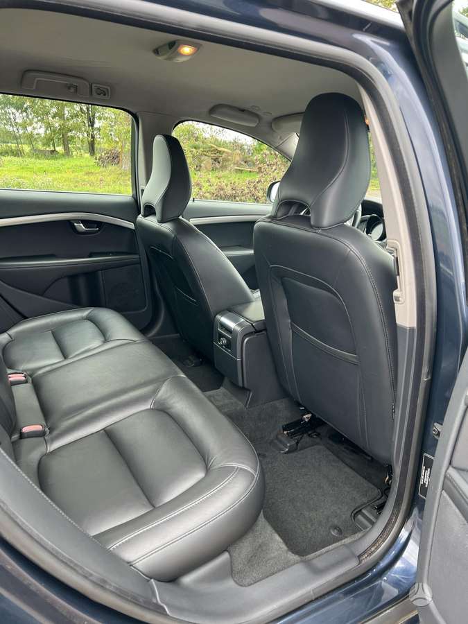 Volvo V70 2013 — photo 15