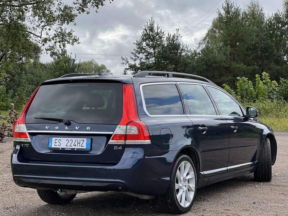 Volvo V70 2013 — photo 7