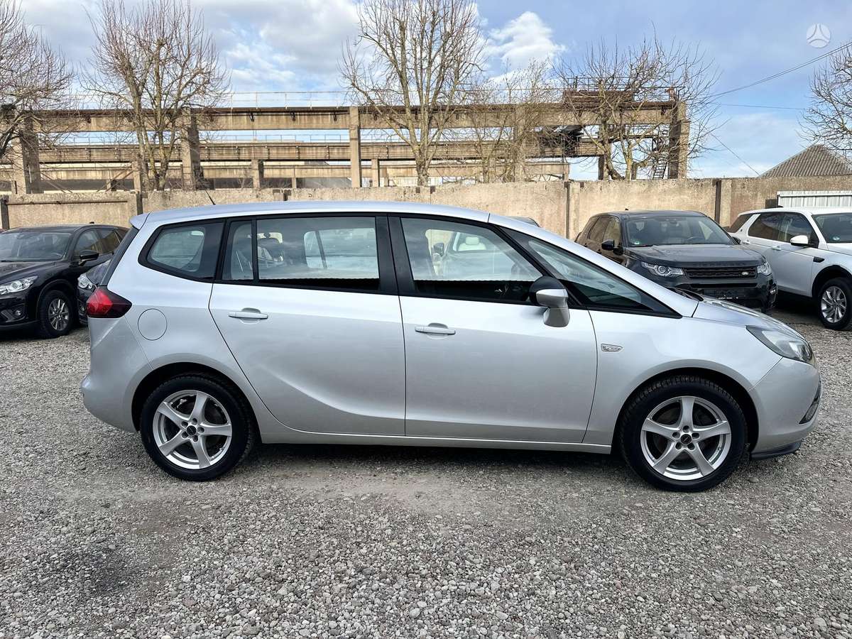 Opel Zafira 2015 — engine 1598 cm³, 120 HP (88kW)