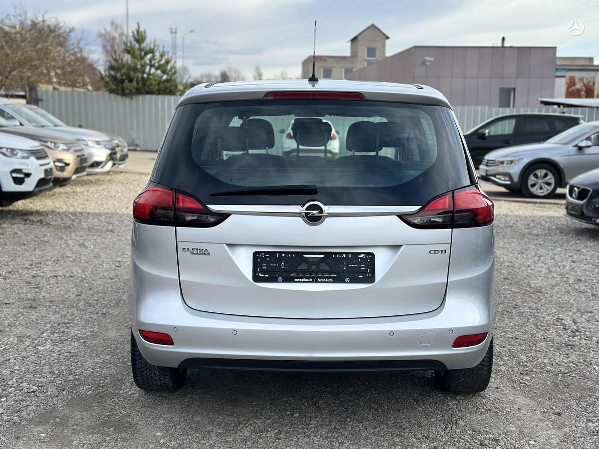 Opel Zafira 2015 — photo 6