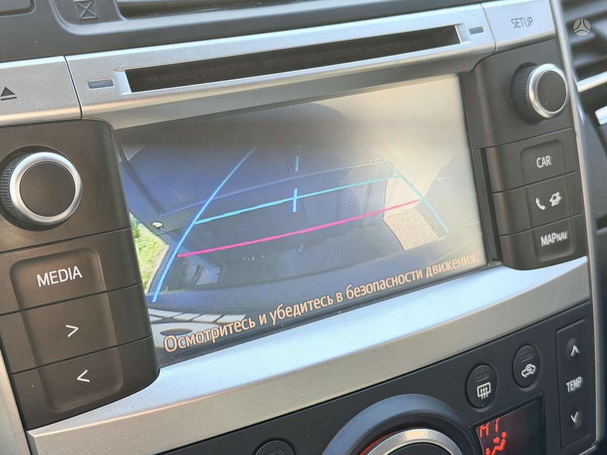 Toyota Verso 2015 — фото 18