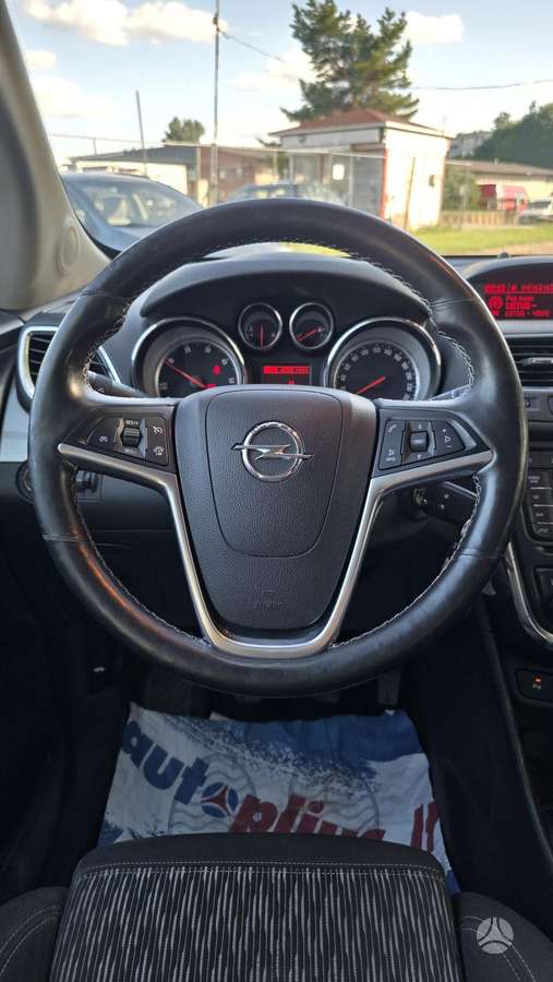 Opel Mokka 2013 — photo 24