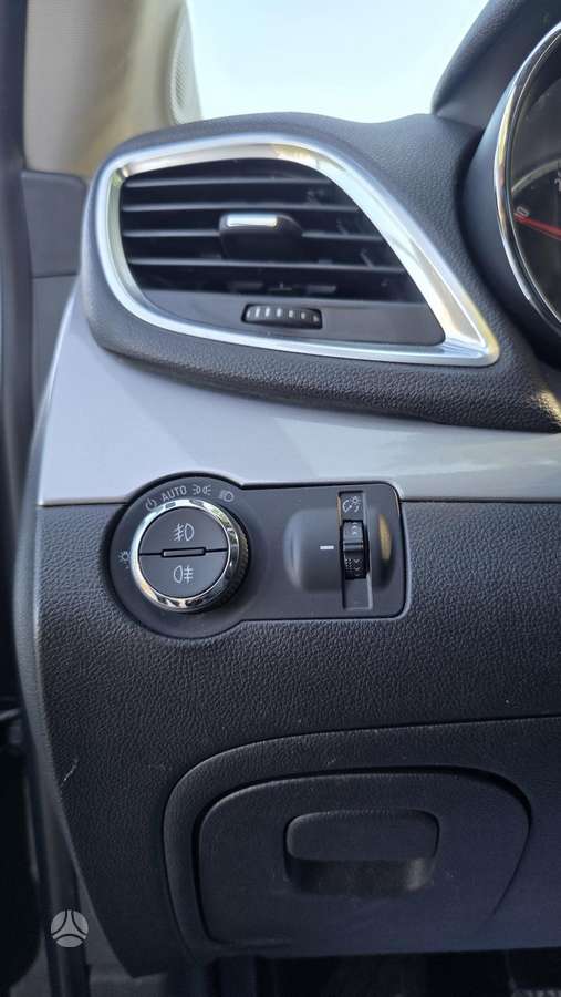 Opel Mokka 2013 — photo 25