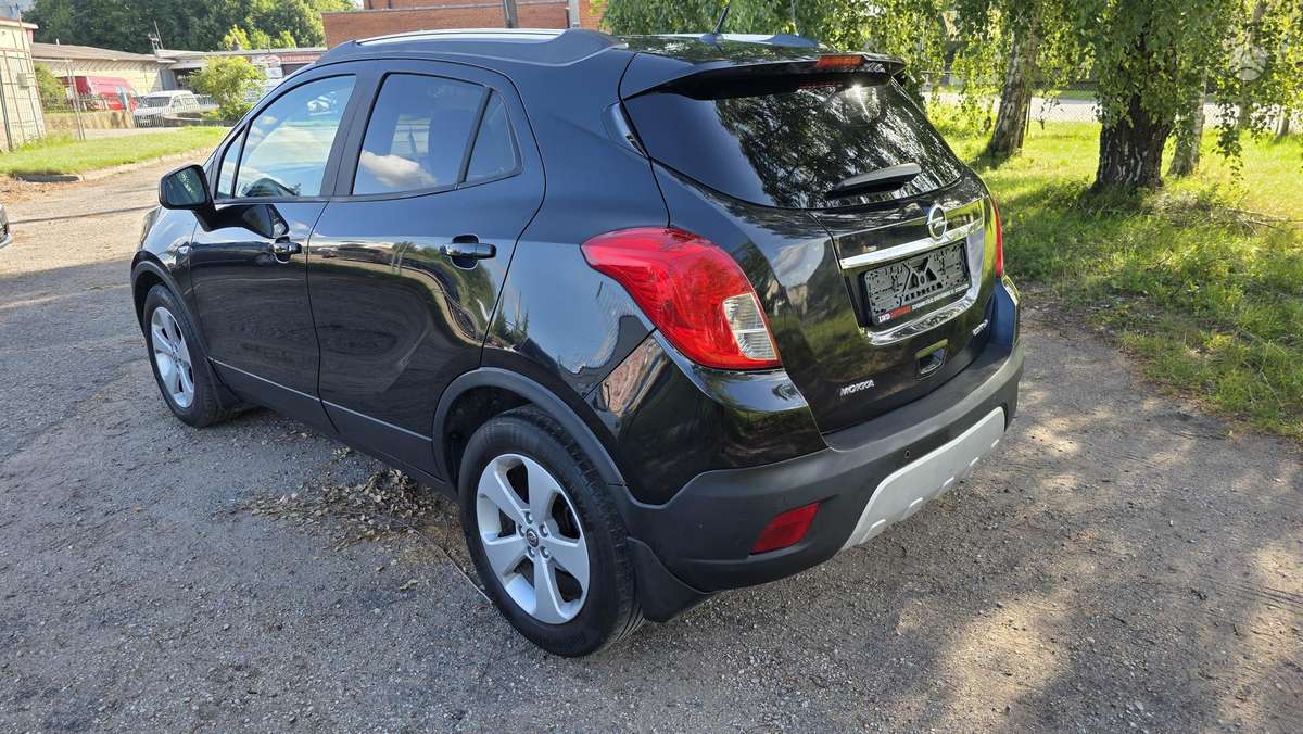 Opel Mokka 2013 — interior