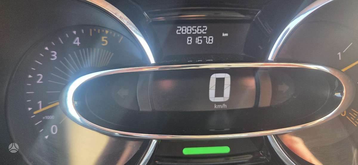Renault Clio 2014 — interior