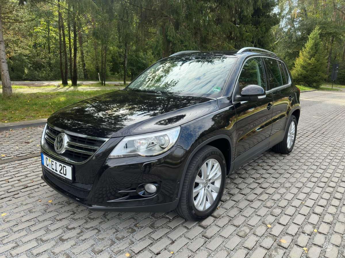 Volkswagen Tiguan 2008 — салон