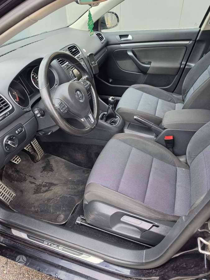 Volkswagen Golf 2011 — photo 10