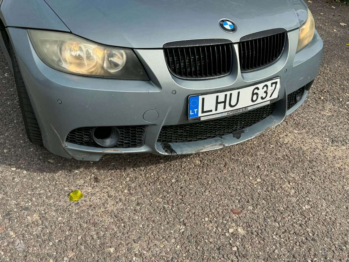BMW 320 2008 — photo 10