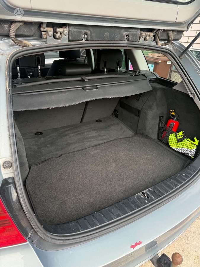 BMW 320 2008 — photo 14