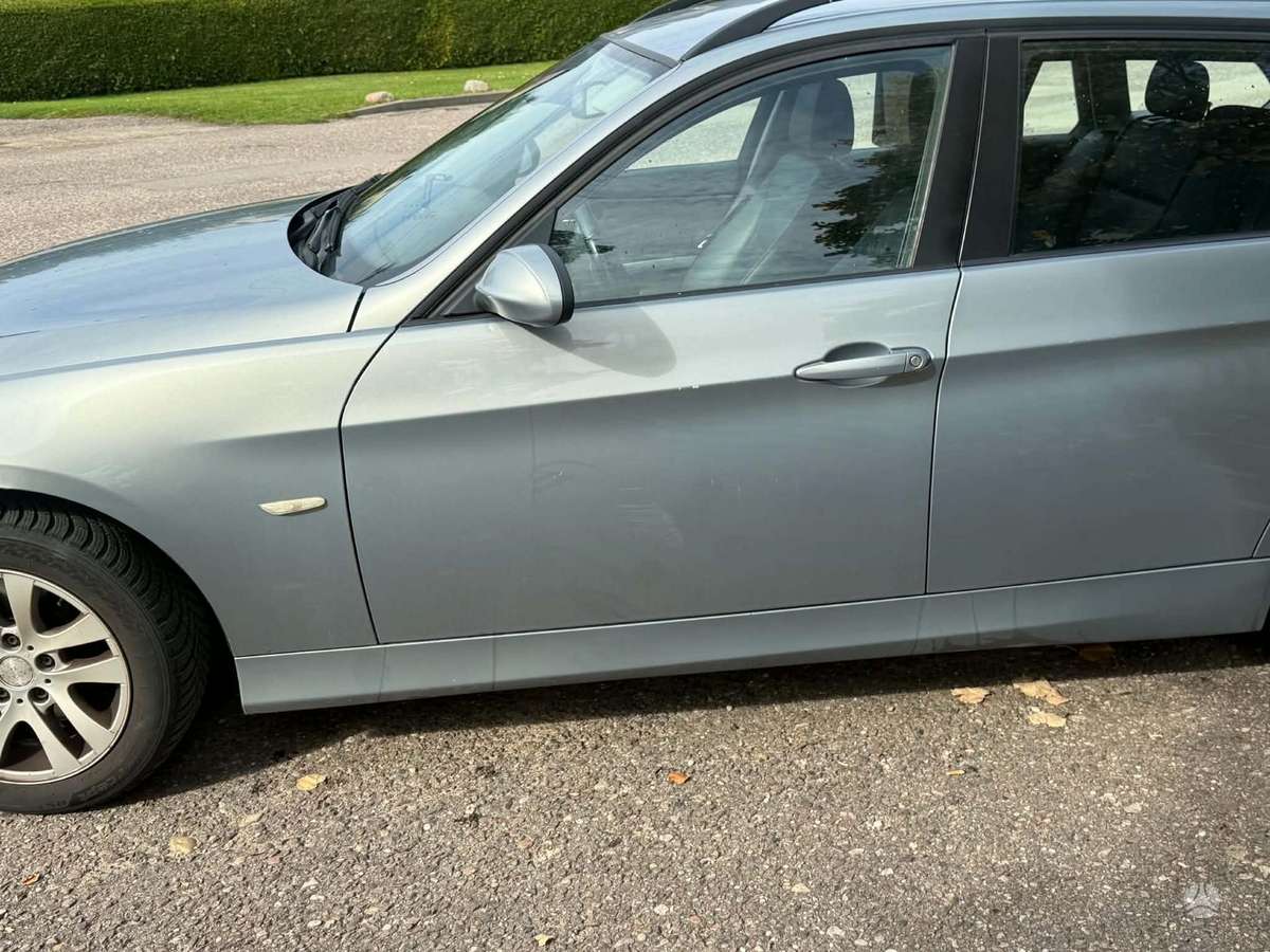 BMW 320 2008 — photo 6