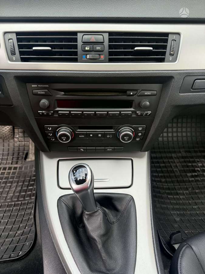 BMW 320 2008 — photo 7
