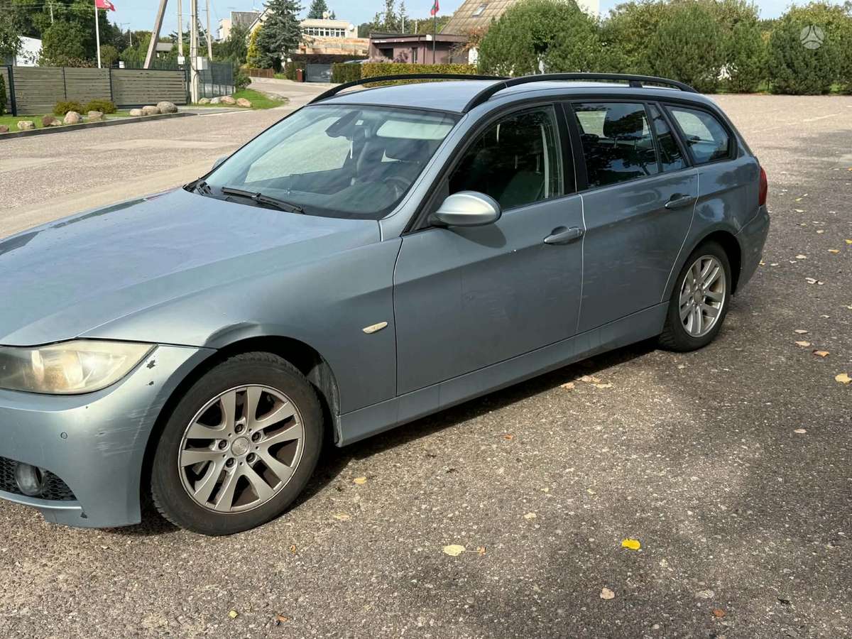BMW 320 2008 — photo 8