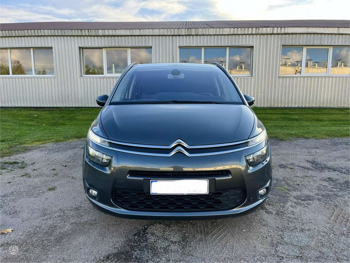 Citroen Grand 2014 — салон