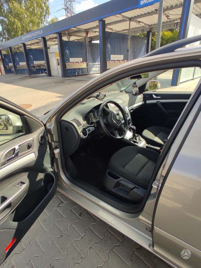 Skoda Octavia 2011 — photo 8