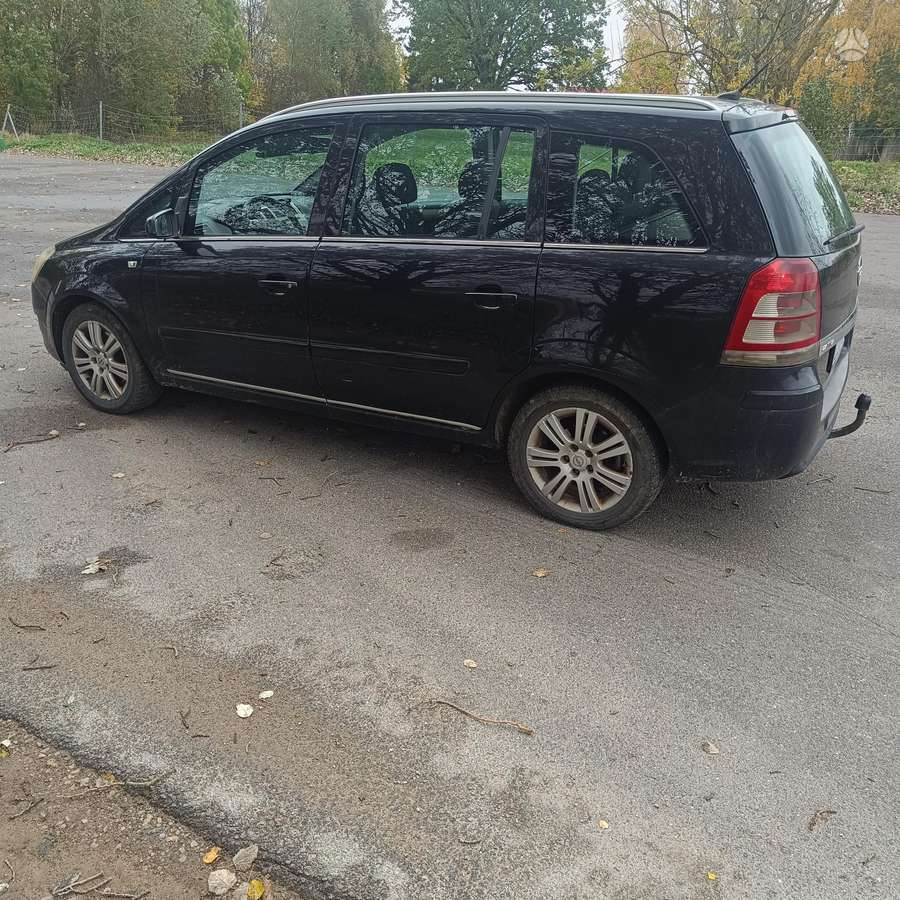 Opel Zafira 2008 — engine 1910 cm³, 150 HP (110kW)