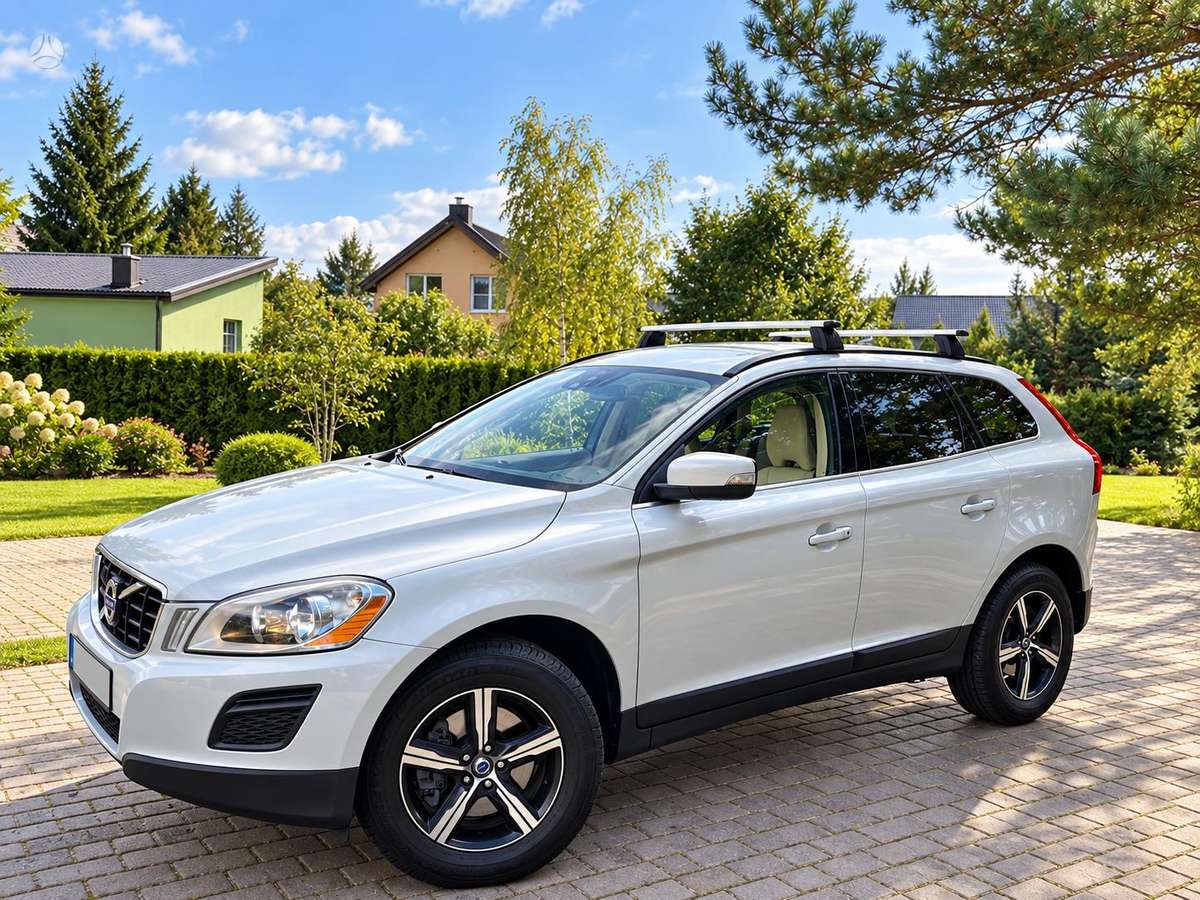 Volvo XC60 2010 — фото 10