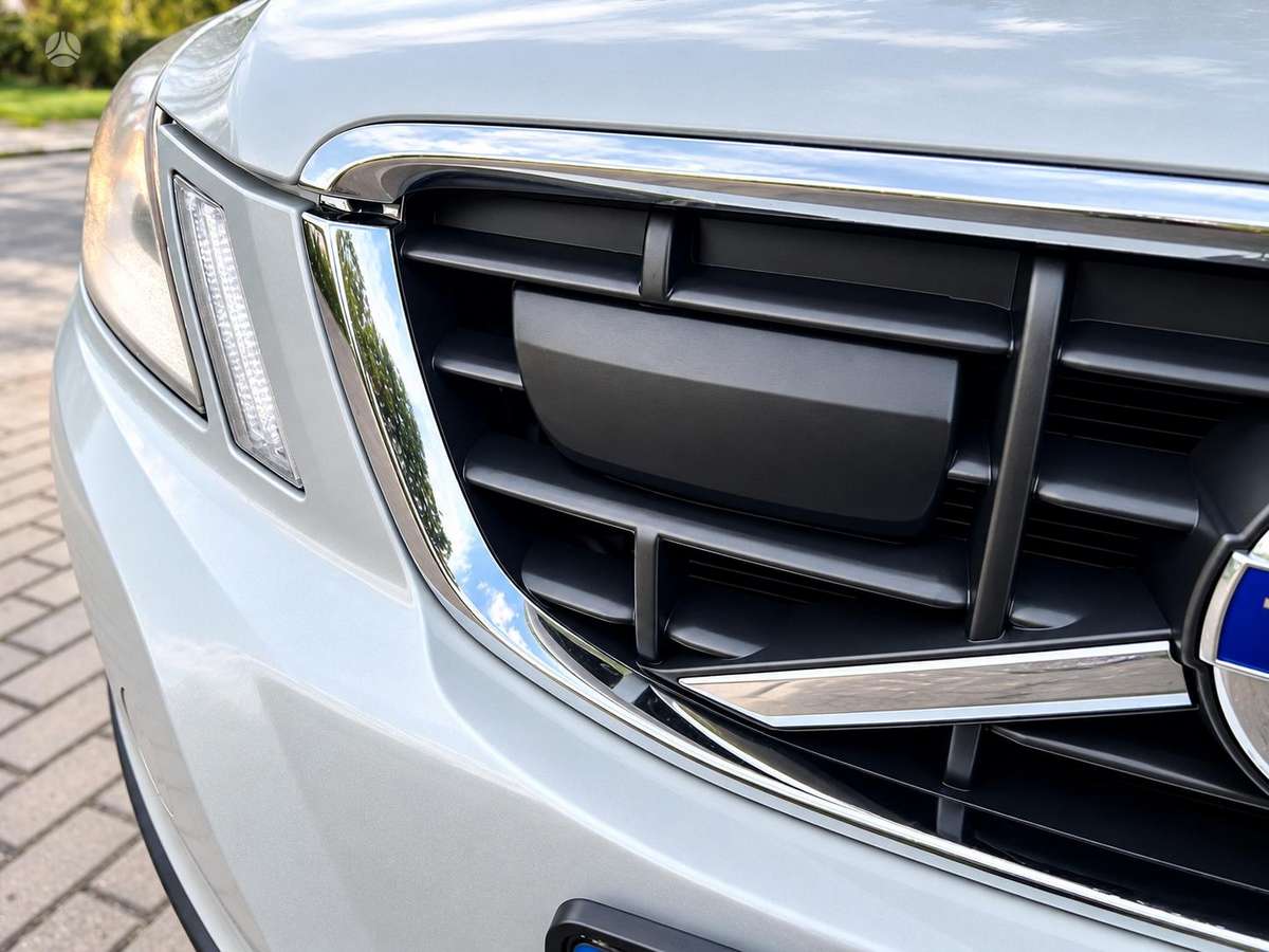 Volvo XC60 2010 — фото 13