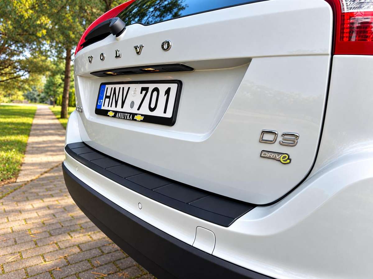 Volvo XC60 2010 — фото 14