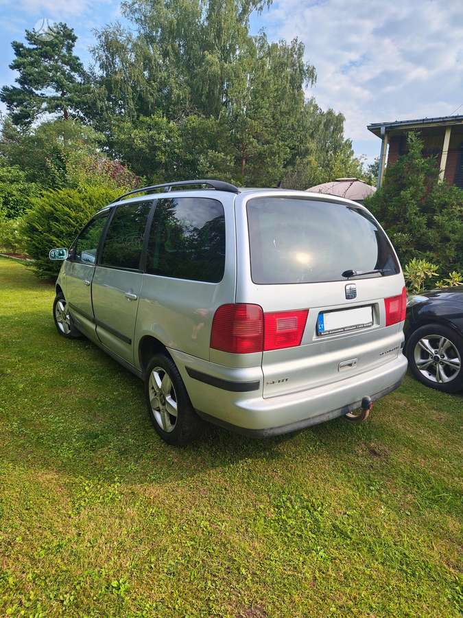 Seat Alhambra 2006 — engine 1968 cm³, 140 HP (103kW)