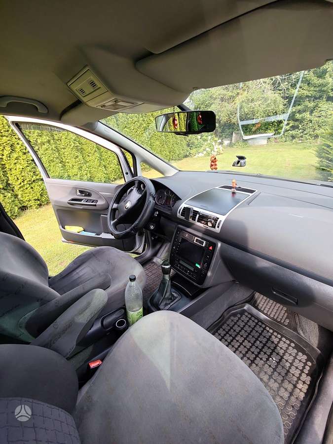 Seat Alhambra 2006 — photo 9