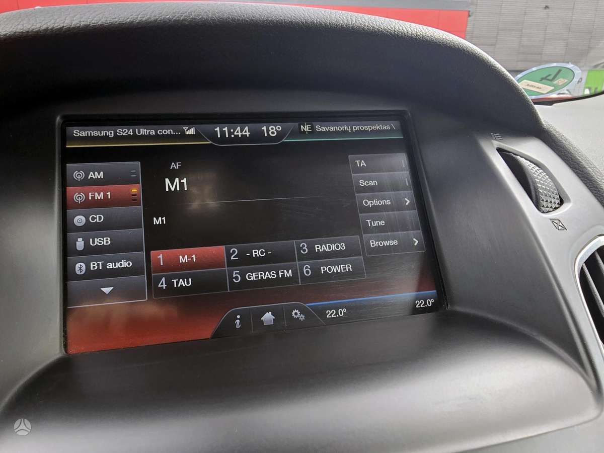 Ford Focus 2015 — photo 19