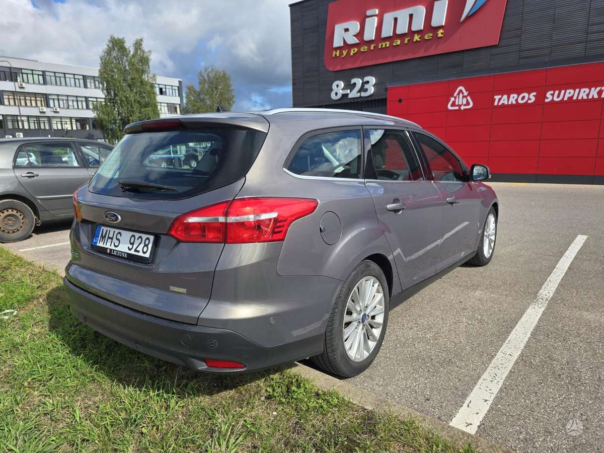 Ford Focus 2015 — photo 5