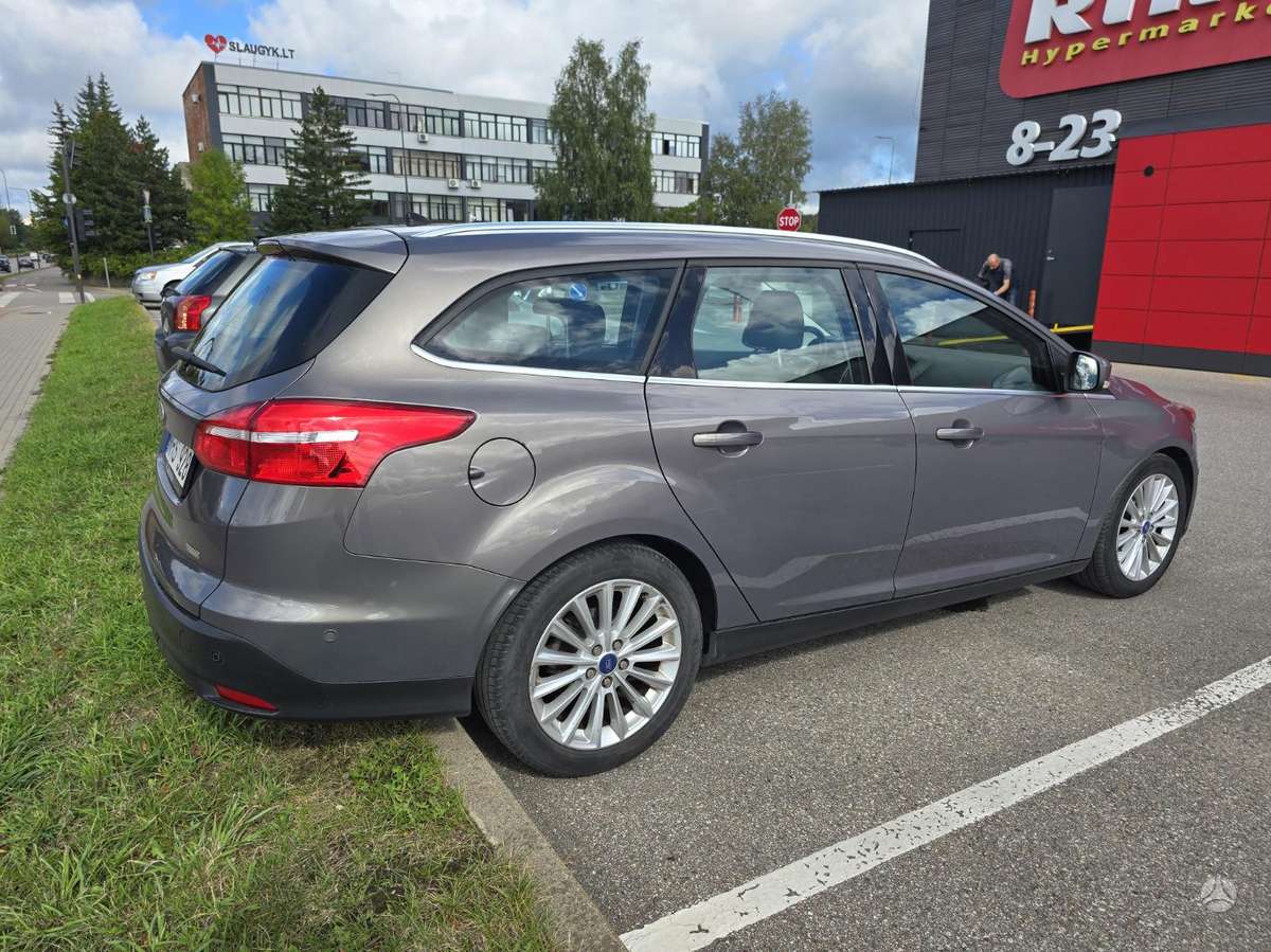Ford Focus 2015 — photo 6