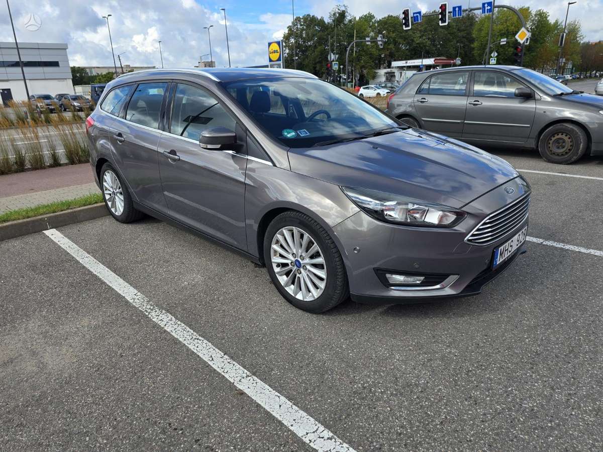Ford Focus 2015 — photo 7