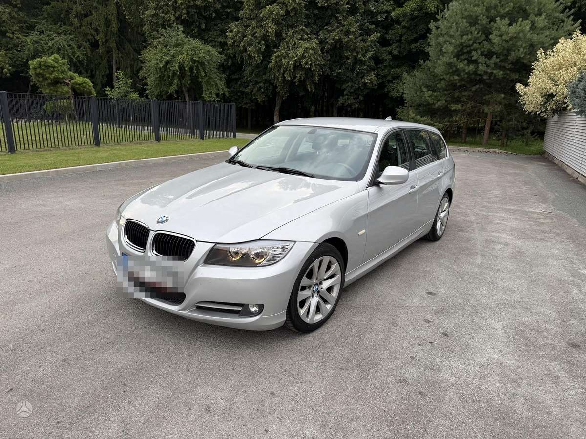 BMW 320, 2012