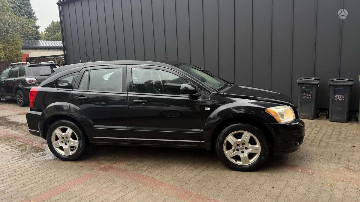 Dodge Caliber 2010 — двигун 2000 cm³, 140 HP (103kW)