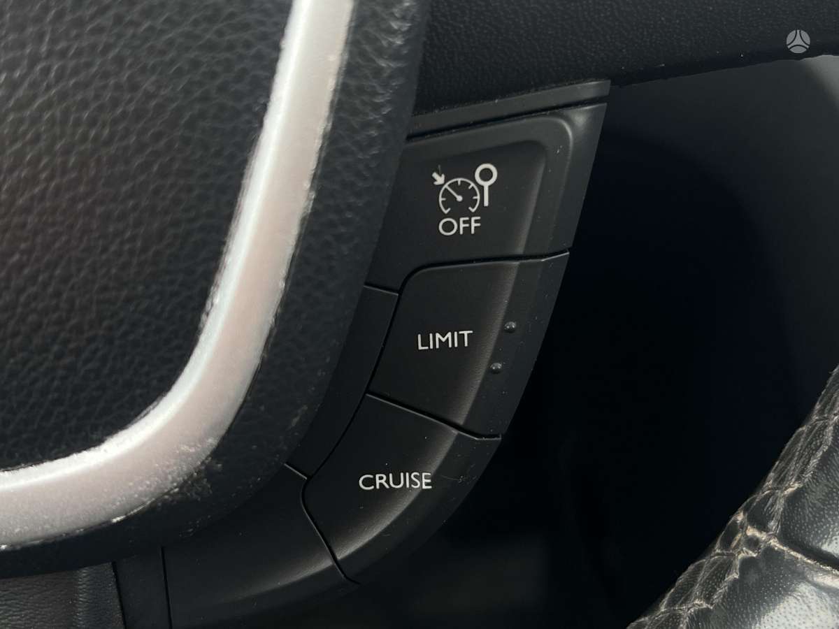Peugeot 508 2012 — photo 20
